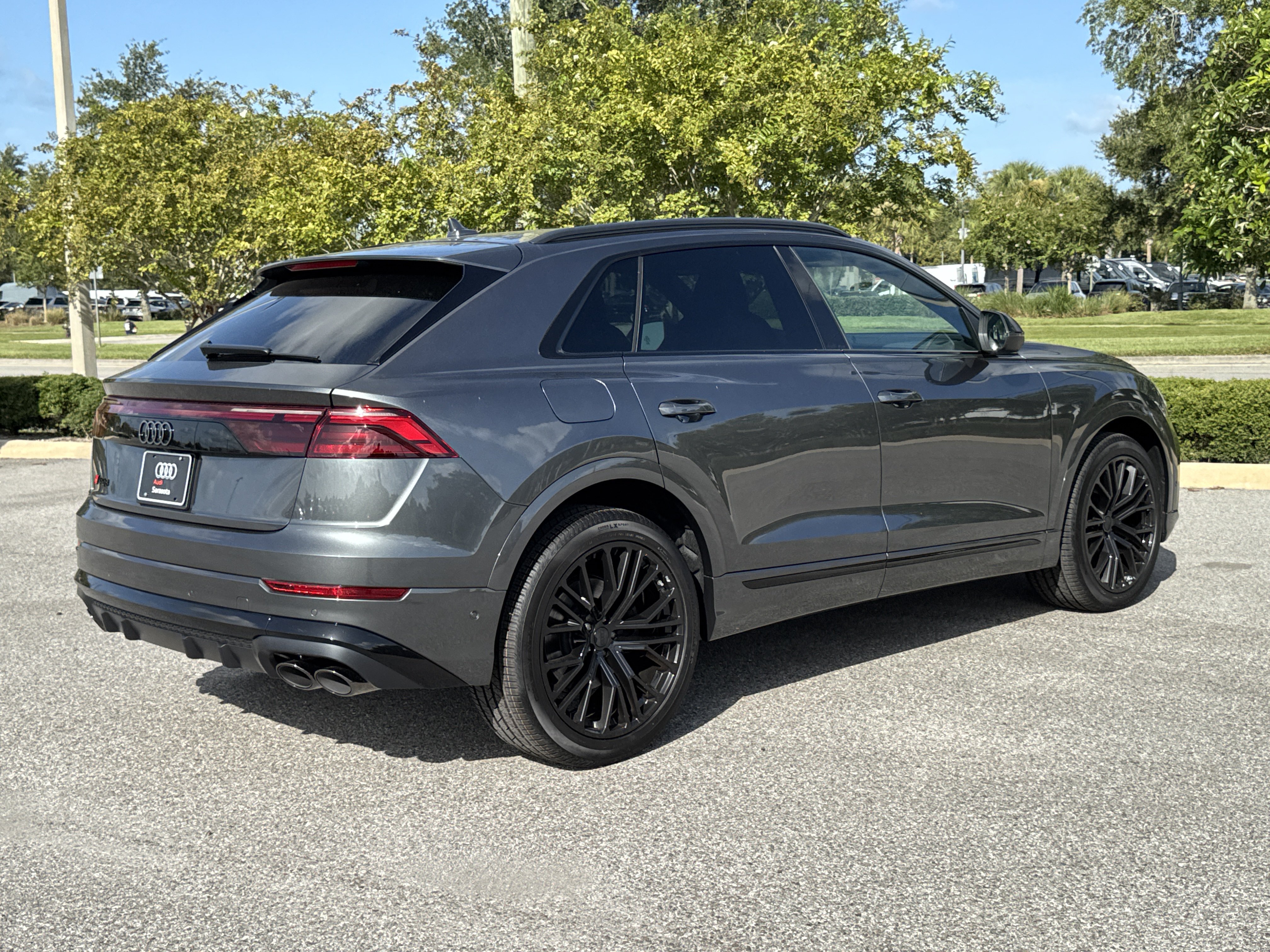 New 2026 Audi SQ8 Premium Plus AWD/4WD image 4