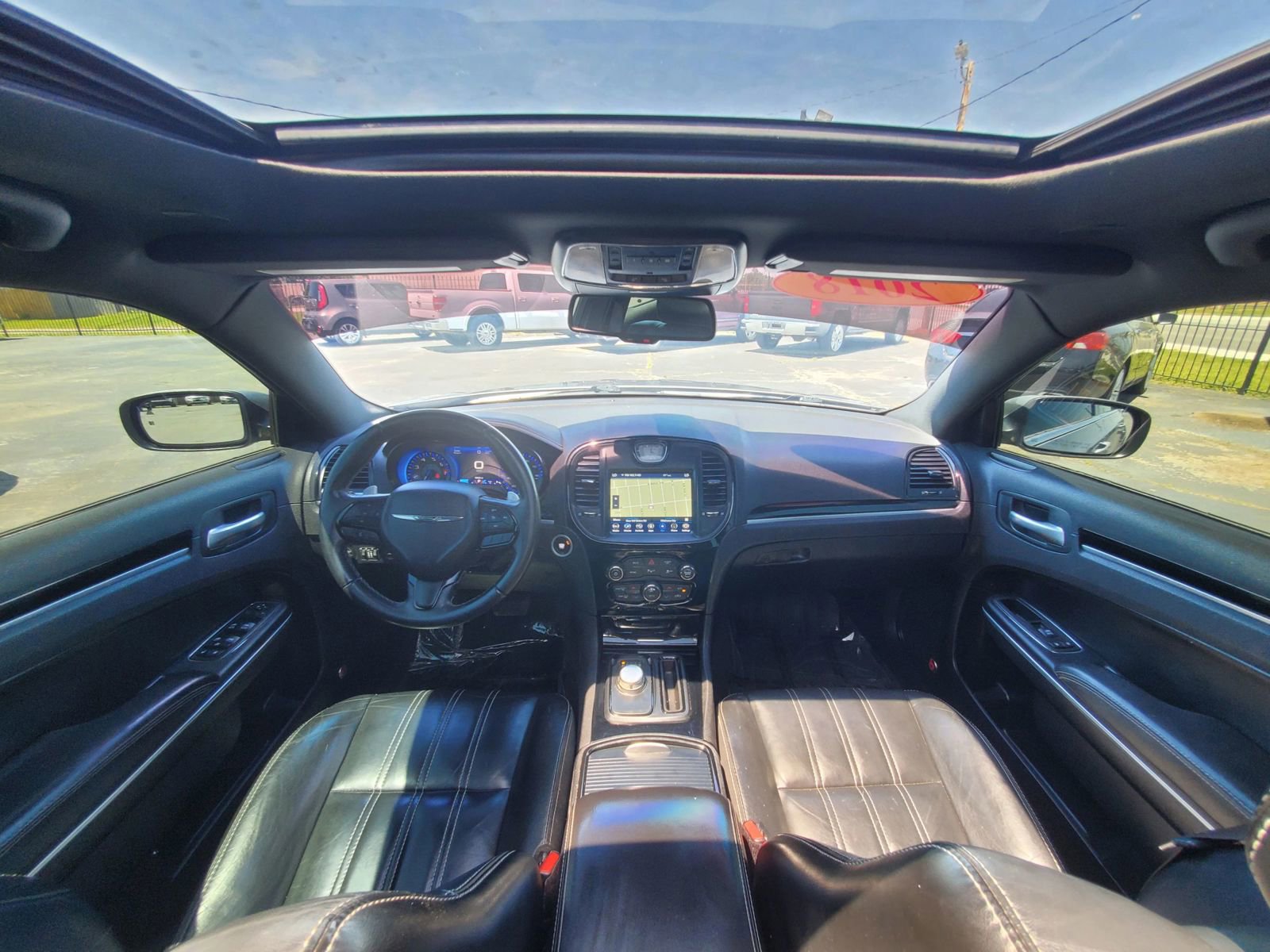 Used 2018 Chrysler 300 S w/ 300S Premium Group image 2