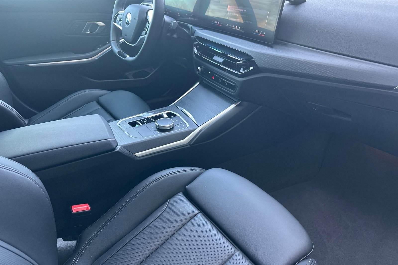 Used 2025 BMW 330i Sedan w/ Convenience Package image 19