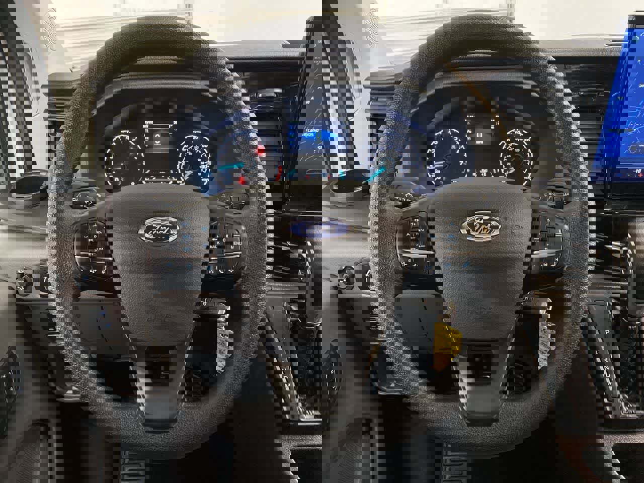 Used 2023 Ford Transit 350 XLT image 19