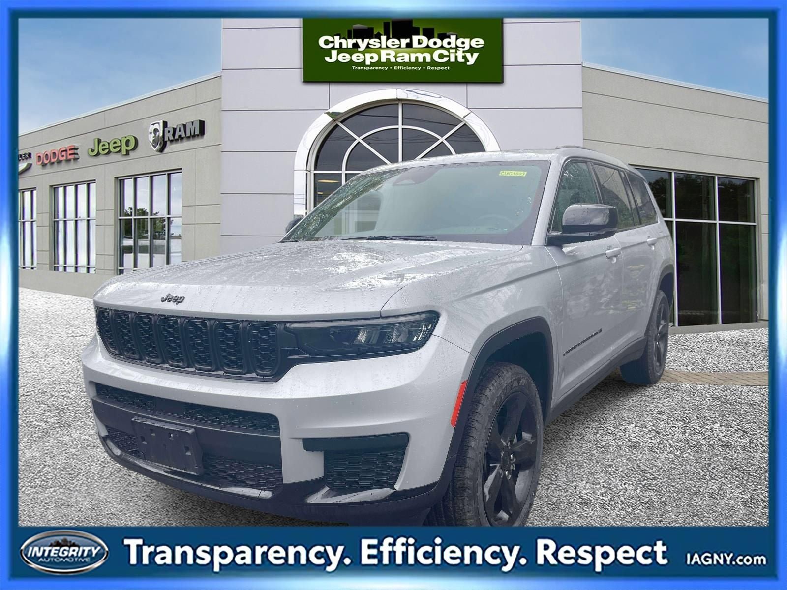 Used 2023 Jeep Grand Cherokee L Laredo AWD/4WD image 1