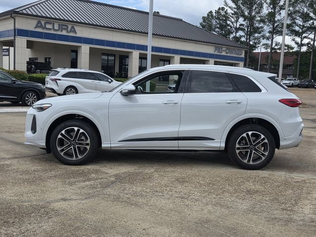 Used 2025 Audi Q5 Premium Plus w/ Premium Plus AWD/4WD image 4