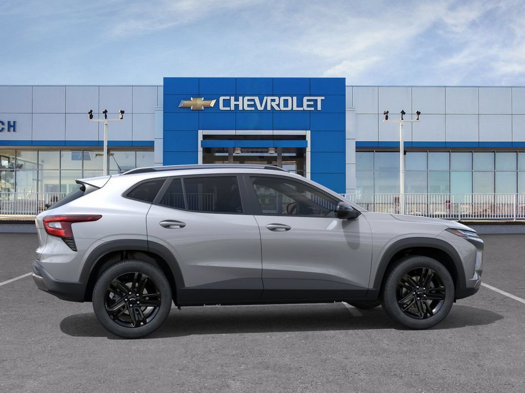 New 2026 Chevrolet Trax ACTIV w/ Sunroof Package FWD image 5