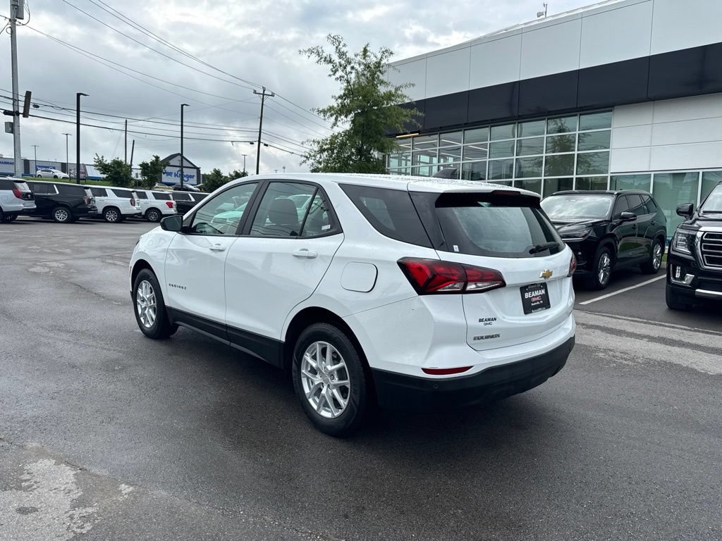 Used 2022 Chevrolet Equinox LS AWD/4WD image 5