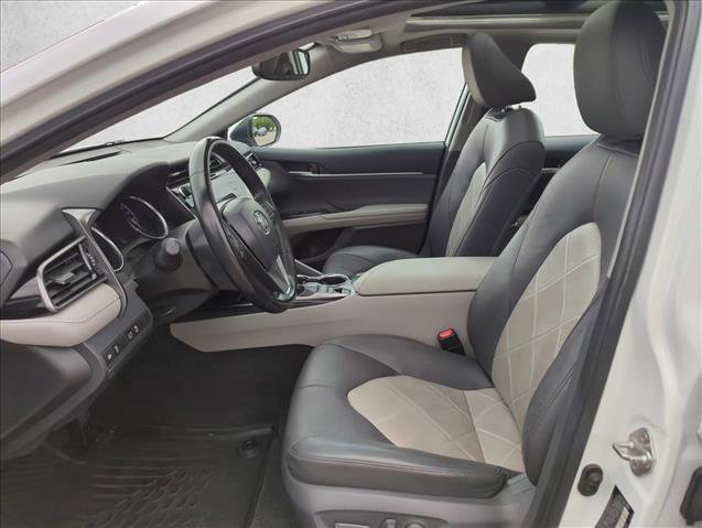 Used 2019 Toyota Camry XLE FWD image 15