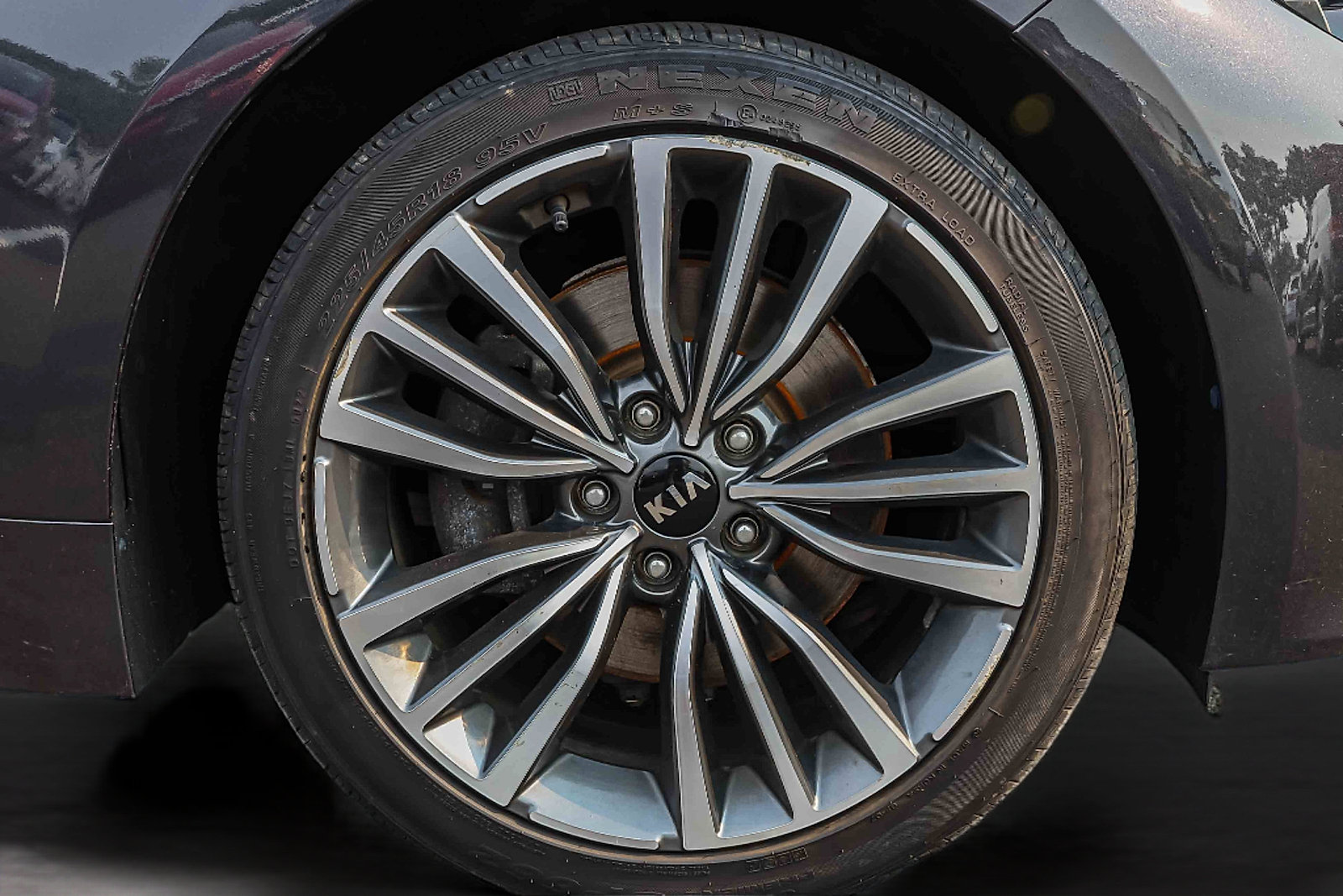 Used 2019 Kia Stinger AWD/4WD image 27