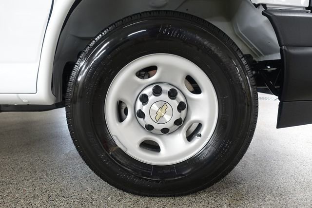 New 2026 Chevrolet Express 2500 RWD image 19