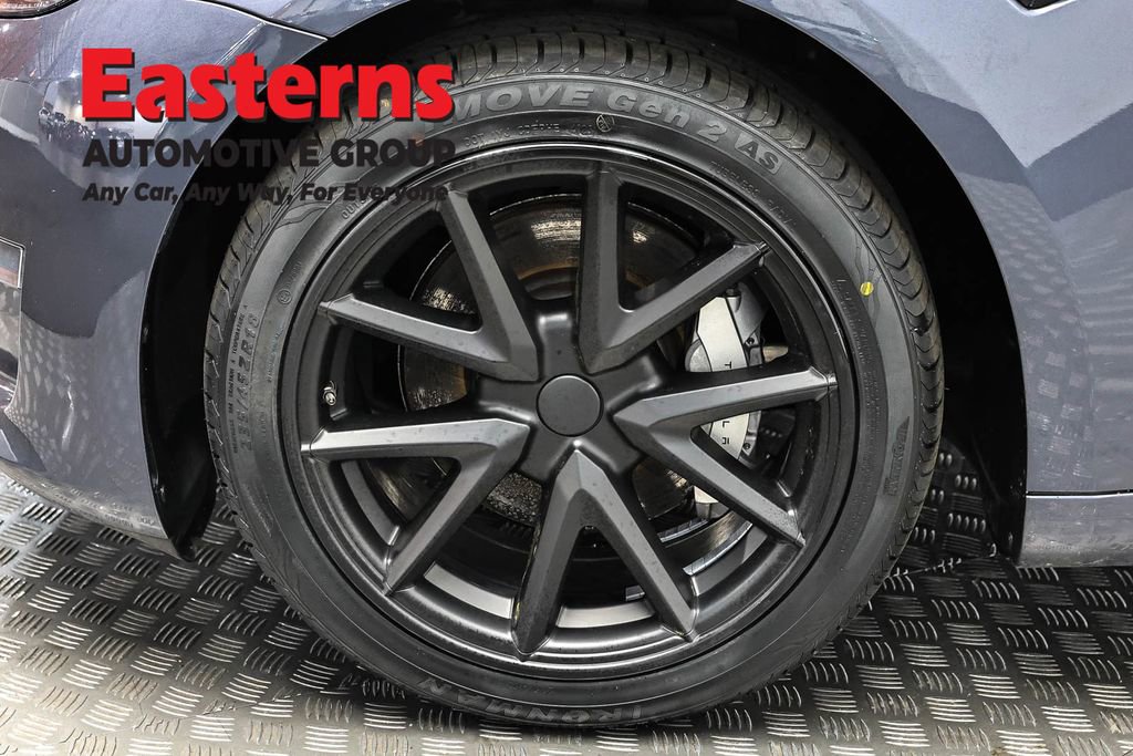 Used 2023 Tesla Model 3 Standard Range image 28