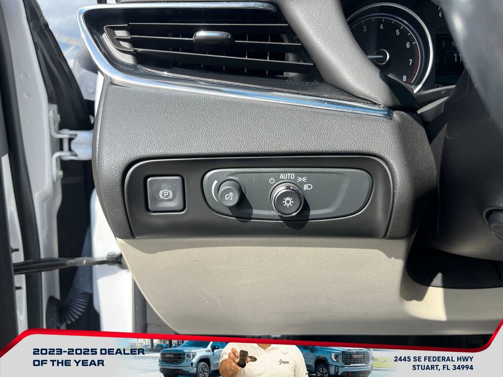 Used 2019 Buick Enclave Premium w/ Experience Buick Package image 26