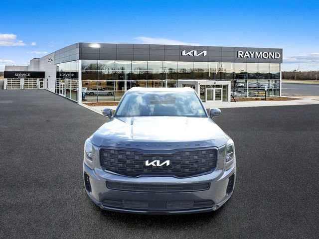 Certified 2022 Kia Telluride EX w/ EX Premium Package AWD/4WD image 9