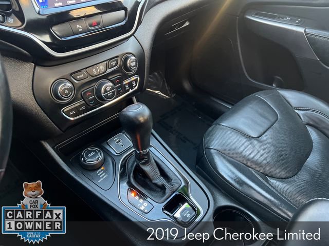 Used 2019 Jeep Cherokee Limited image 22