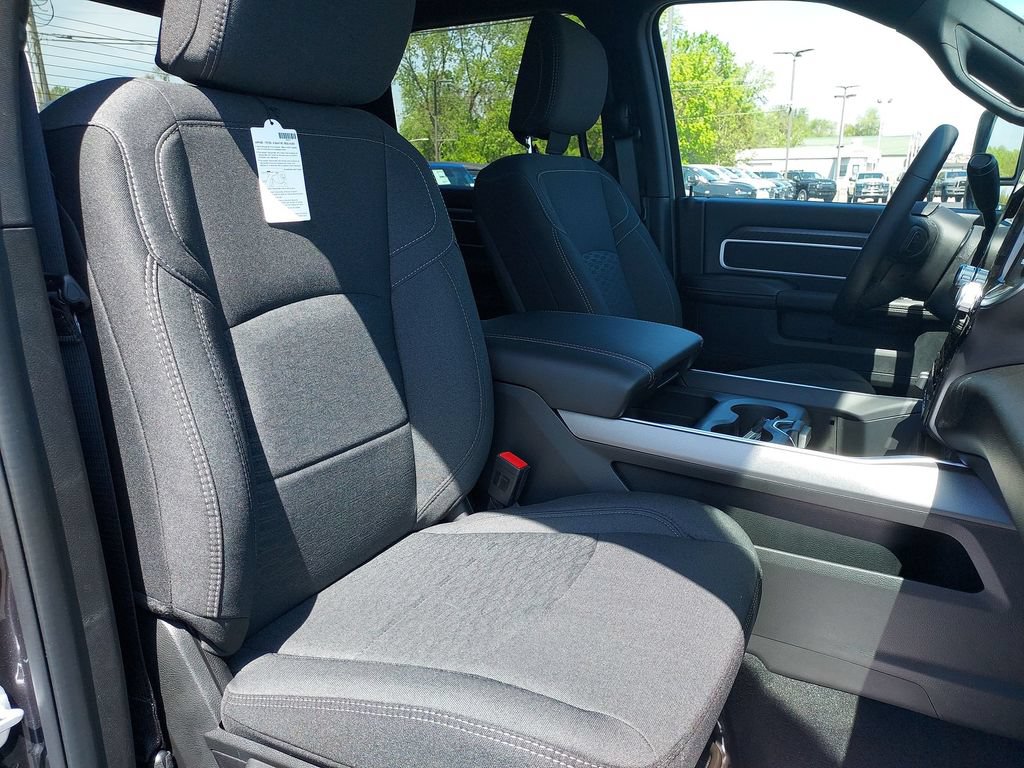 New 2026 RAM 2500 Big Horn AWD/4WD image 30