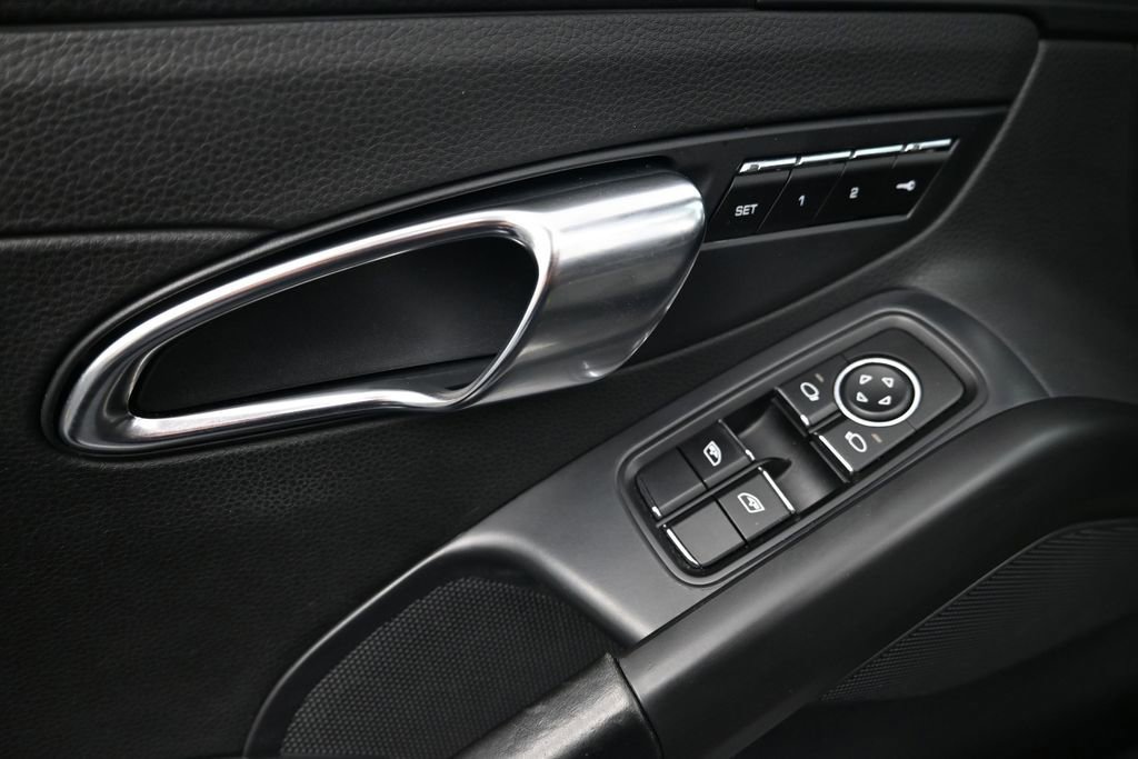 Certified 2016 Porsche Boxster RWD image 14