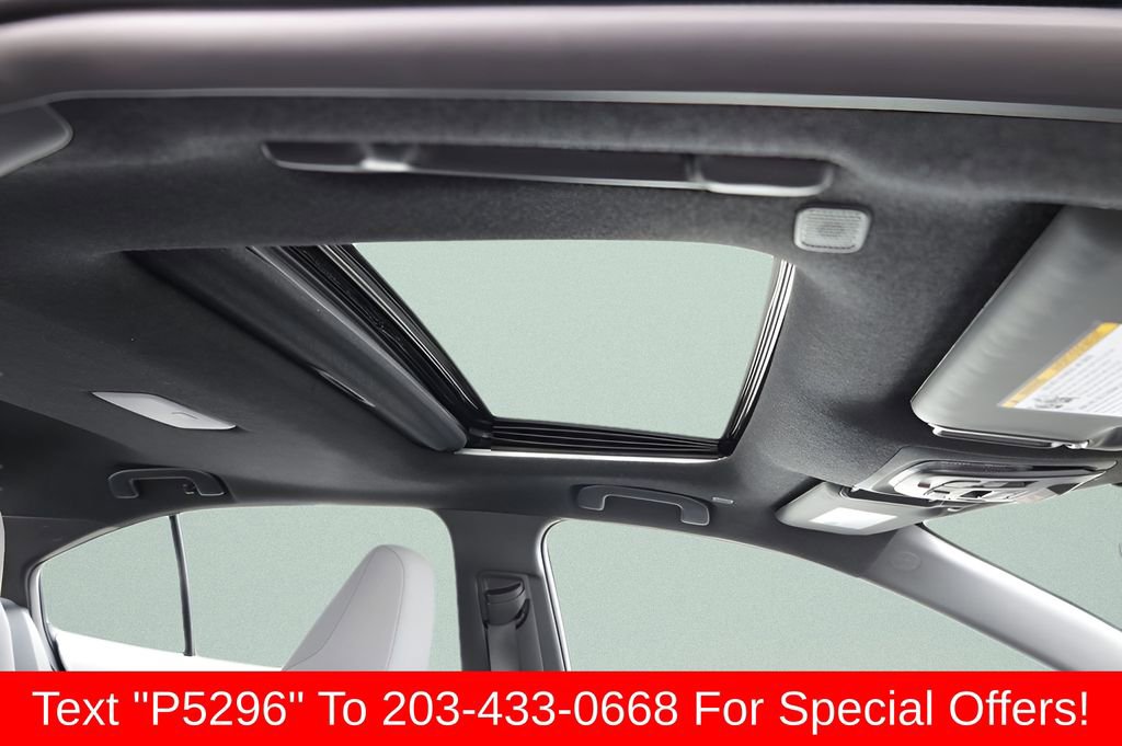 Certified 2025 Toyota Corolla SE w/ SE Premium Package FWD image 41