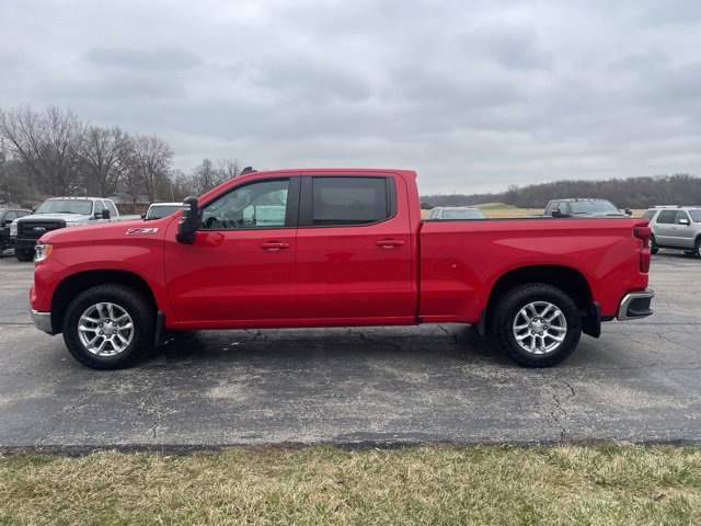 Used 2023 Chevrolet Silverado 1500 LT w/ Z71 Off-Road Package image 4