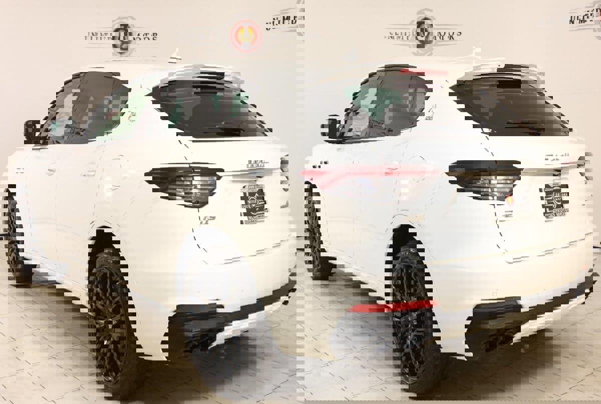 Used 2021 Maserati Levante GTS image 5