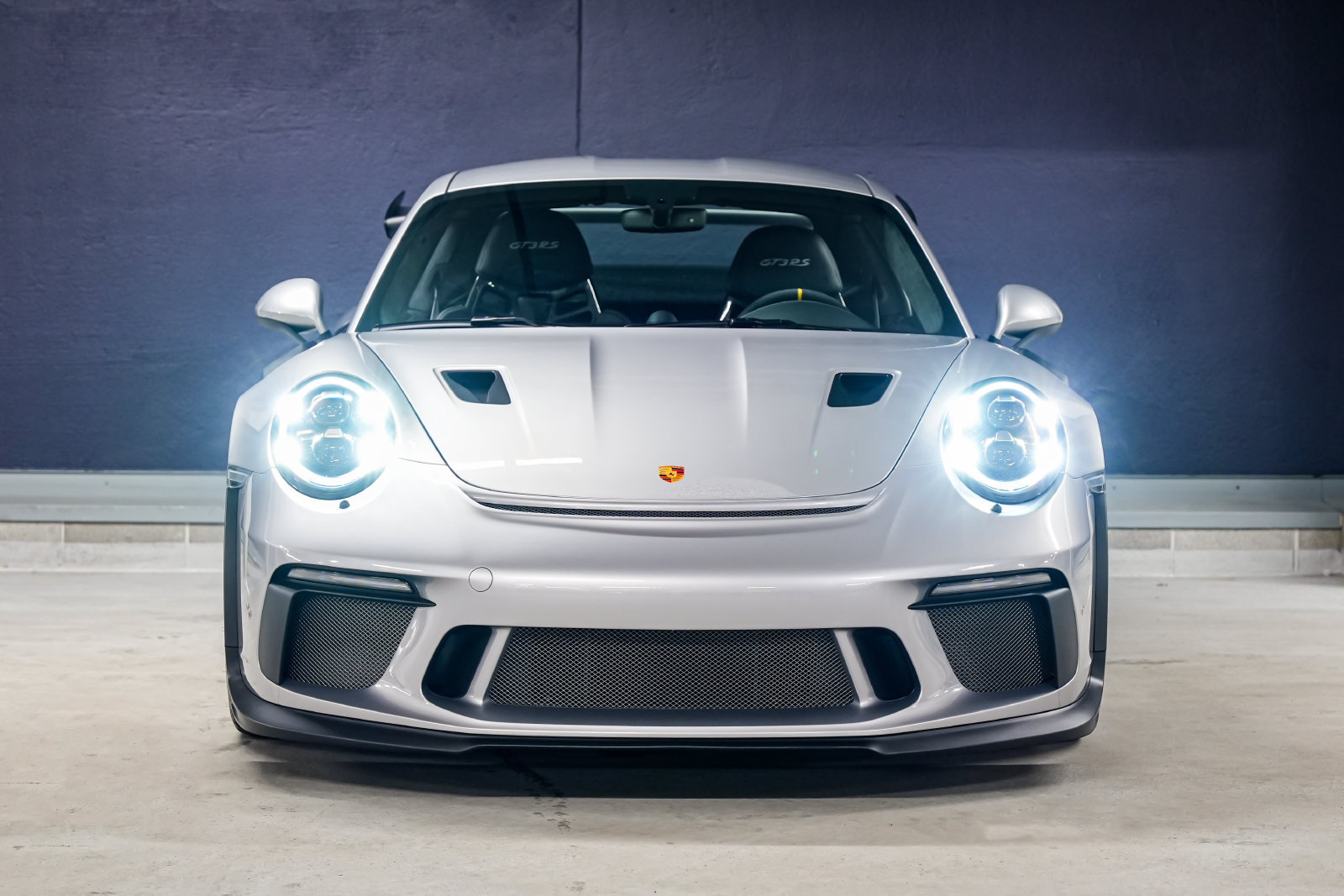 Used 2019 Porsche 911 GT3 RS RWD image 5