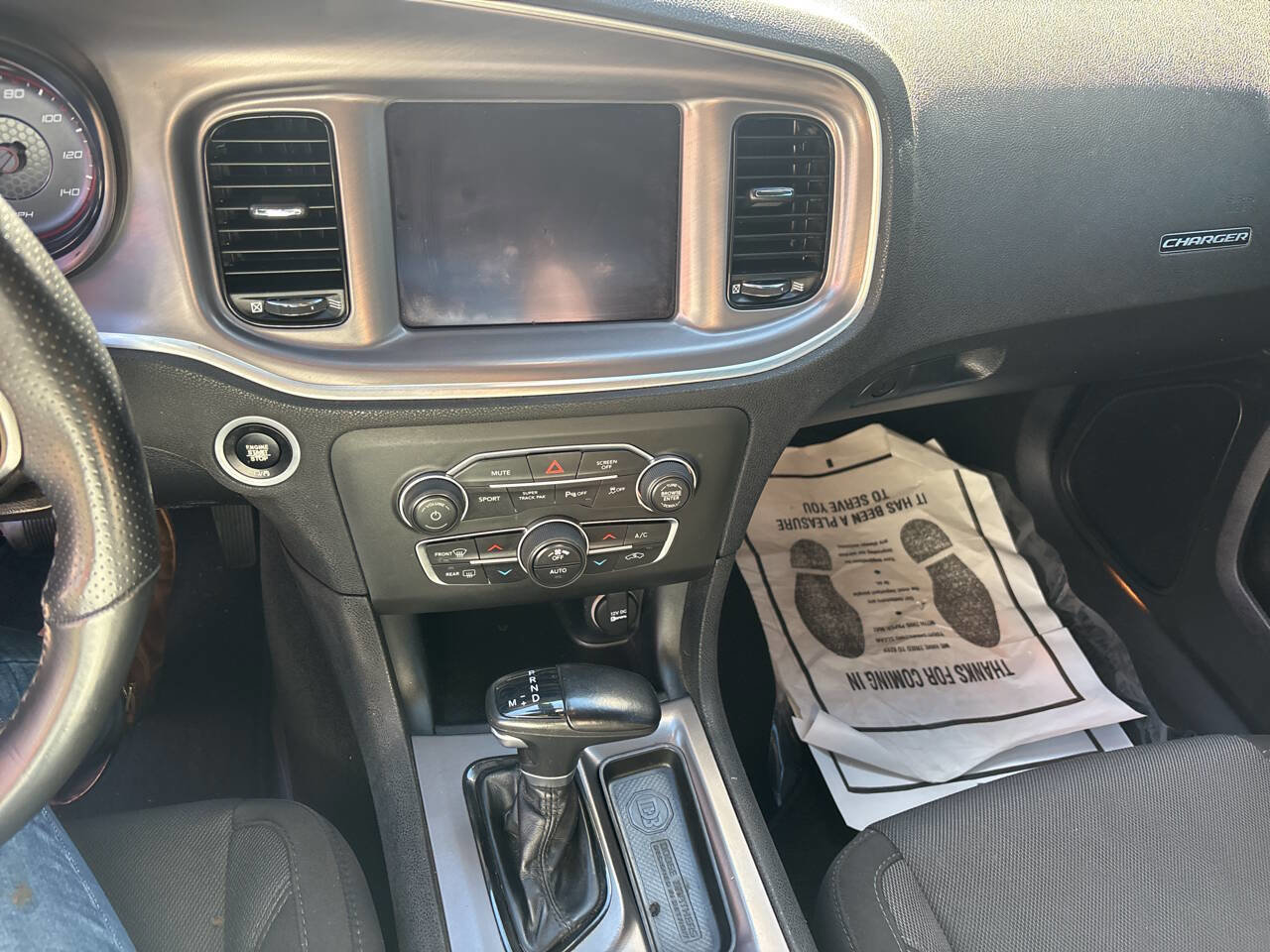 Used 2022 Dodge Charger SXT w/ Blacktop Package image 11