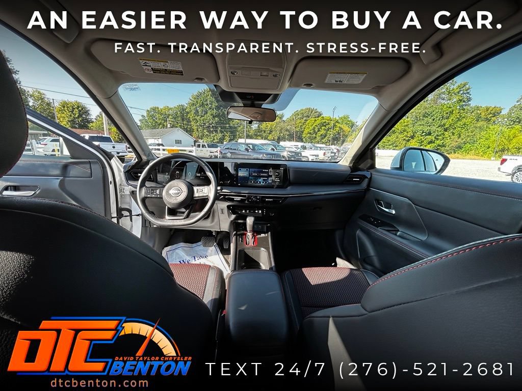 Used 2025 Nissan Kicks SR FWD image 22