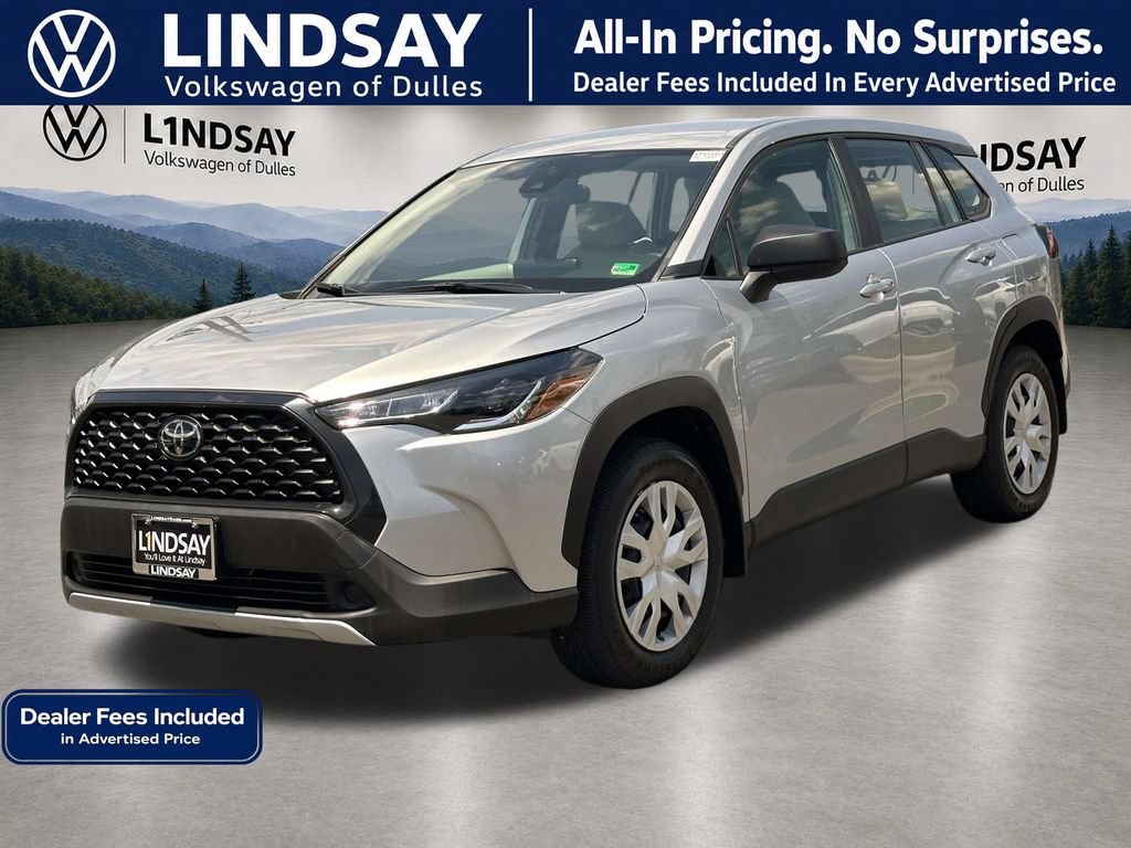 Used 2022 Toyota Corolla Cross L AWD/4WD image 4