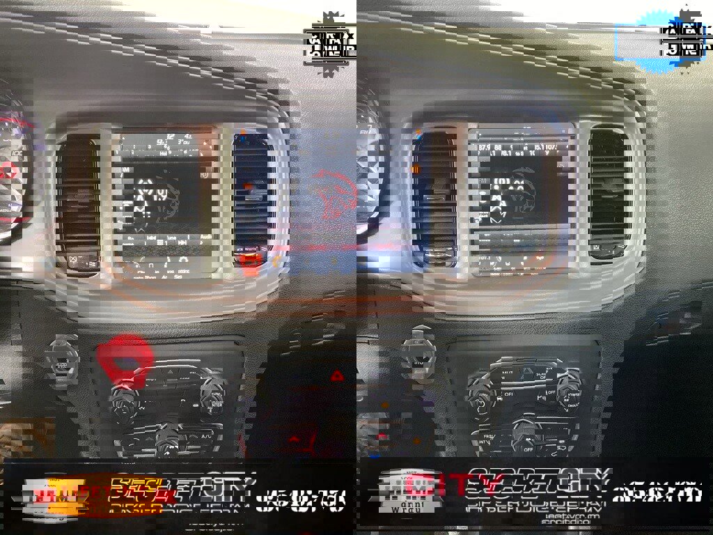 Used 2023 Dodge Charger SXT w/ Blacktop Package image 20