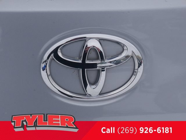 Used 2023 Toyota Corolla Cross XLE FWD image 15