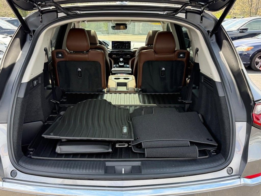 Certified 2026 Acura MDX w/ Technology Package image 5