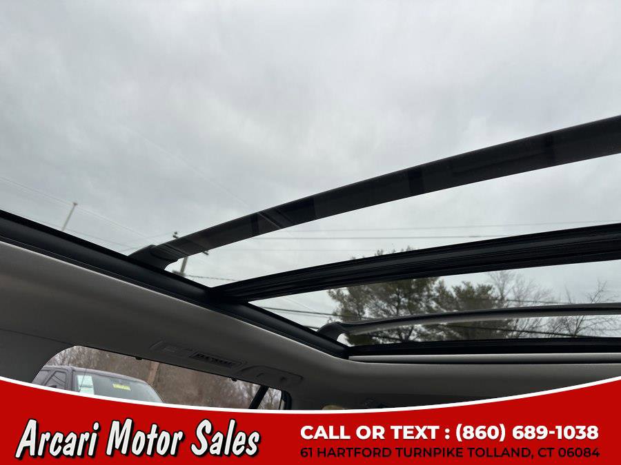 Used 2024 Toyota Grand Highlander AWD image 29