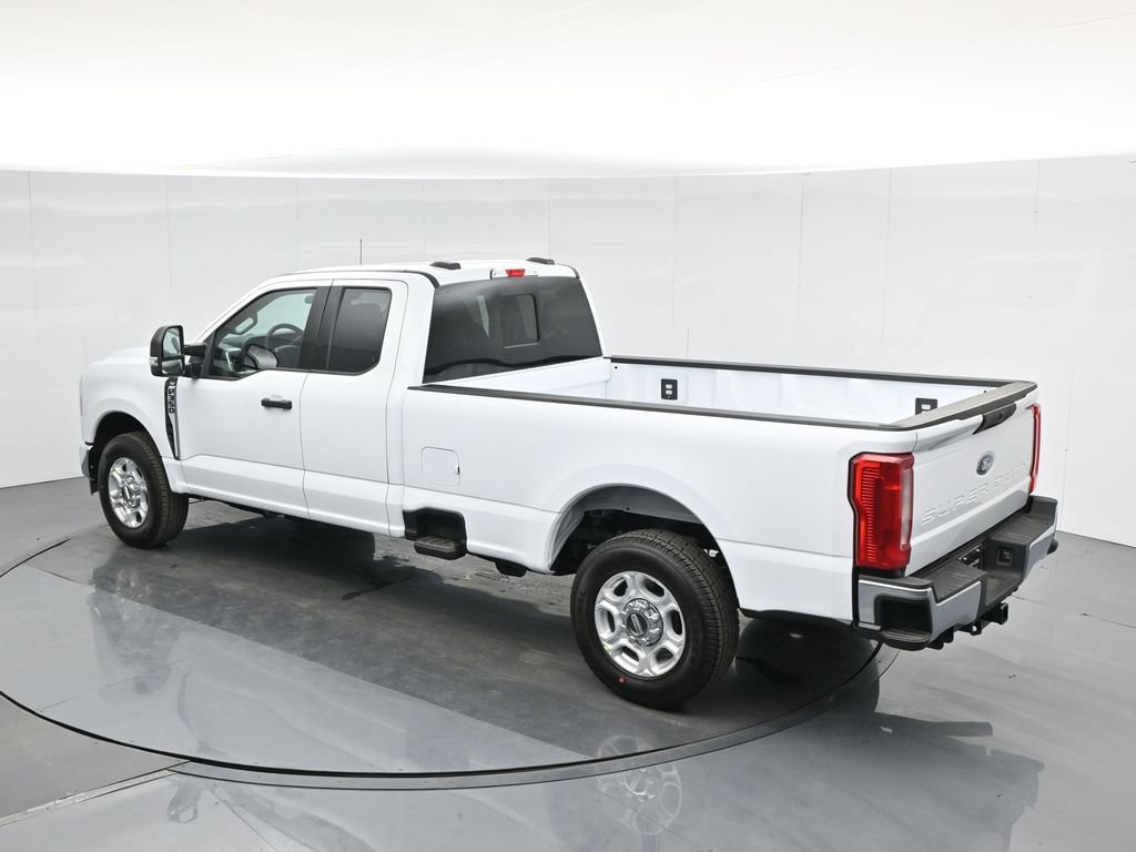 New 2026 Ford F350 XLT image 41