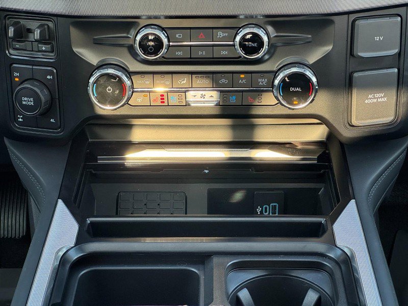 New 2026 Ford F250 Platinum w/ FX4 Off-Road Package image 10