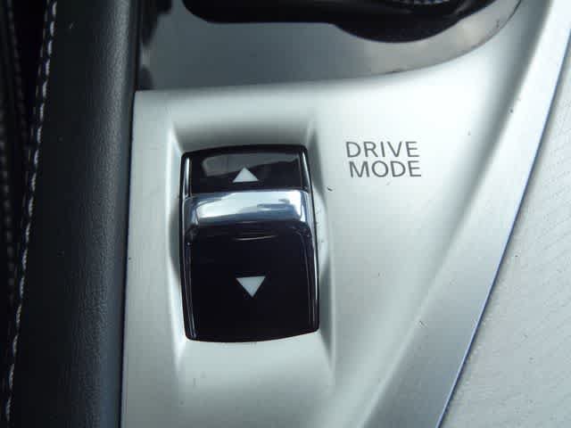 Certified 2023 INFINITI Q50 Luxe w/ Cargo Package AWD/4WD image 31