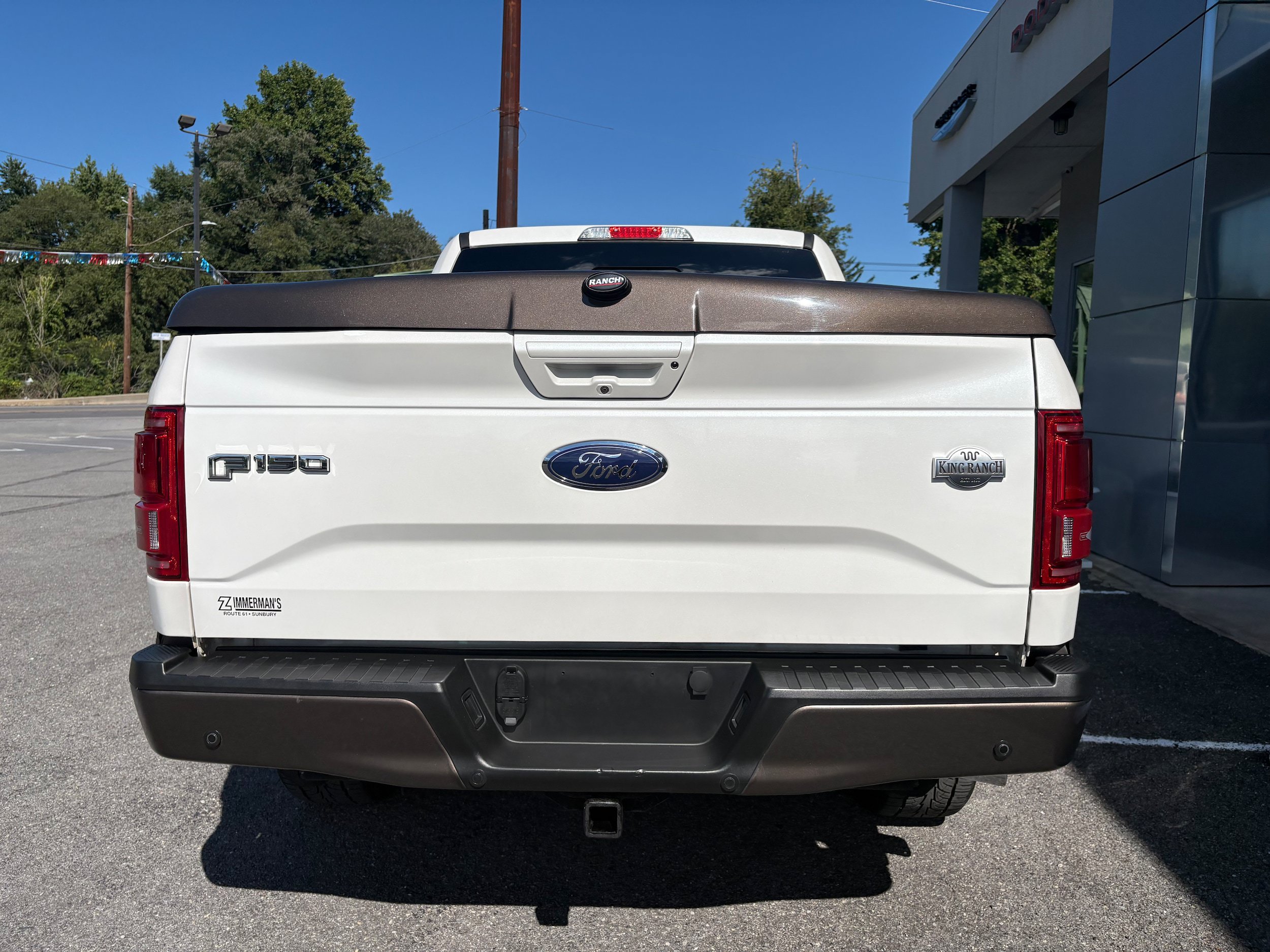 Used 2016 Ford F150 King Ranch w/ Equipment Group 601A Luxury AWD/4WD image 8