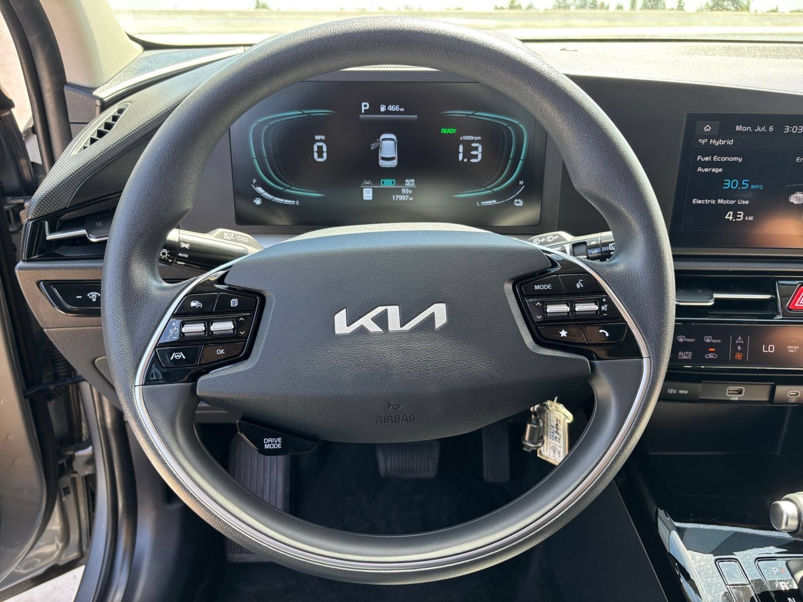 Used 2026 Kia Niro LX FWD image 24
