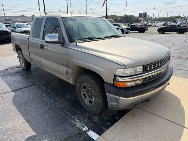 Used 2001 Chevrolet Silverado 1500 LS w/ Firm Ride Suspension Pkg AWD/4WD image 8