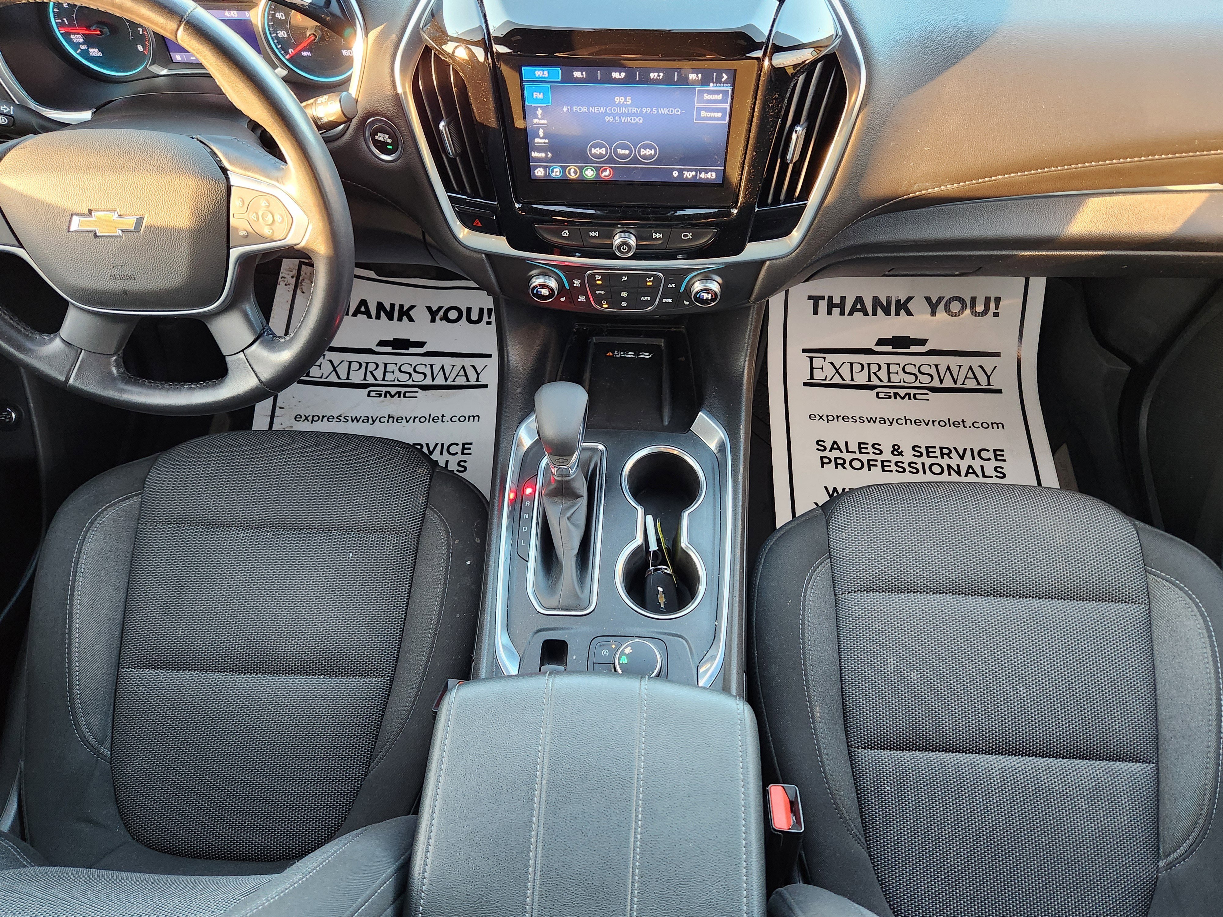 Used 2022 Chevrolet Traverse LT FWD image 18