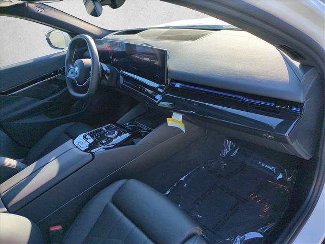 Certified 2026 BMW 530i RWD image 23