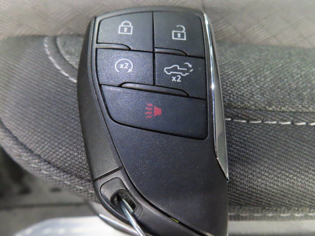 Used 2024 GMC Sierra 3500 SLE w/ SLE Convenience Package image 67