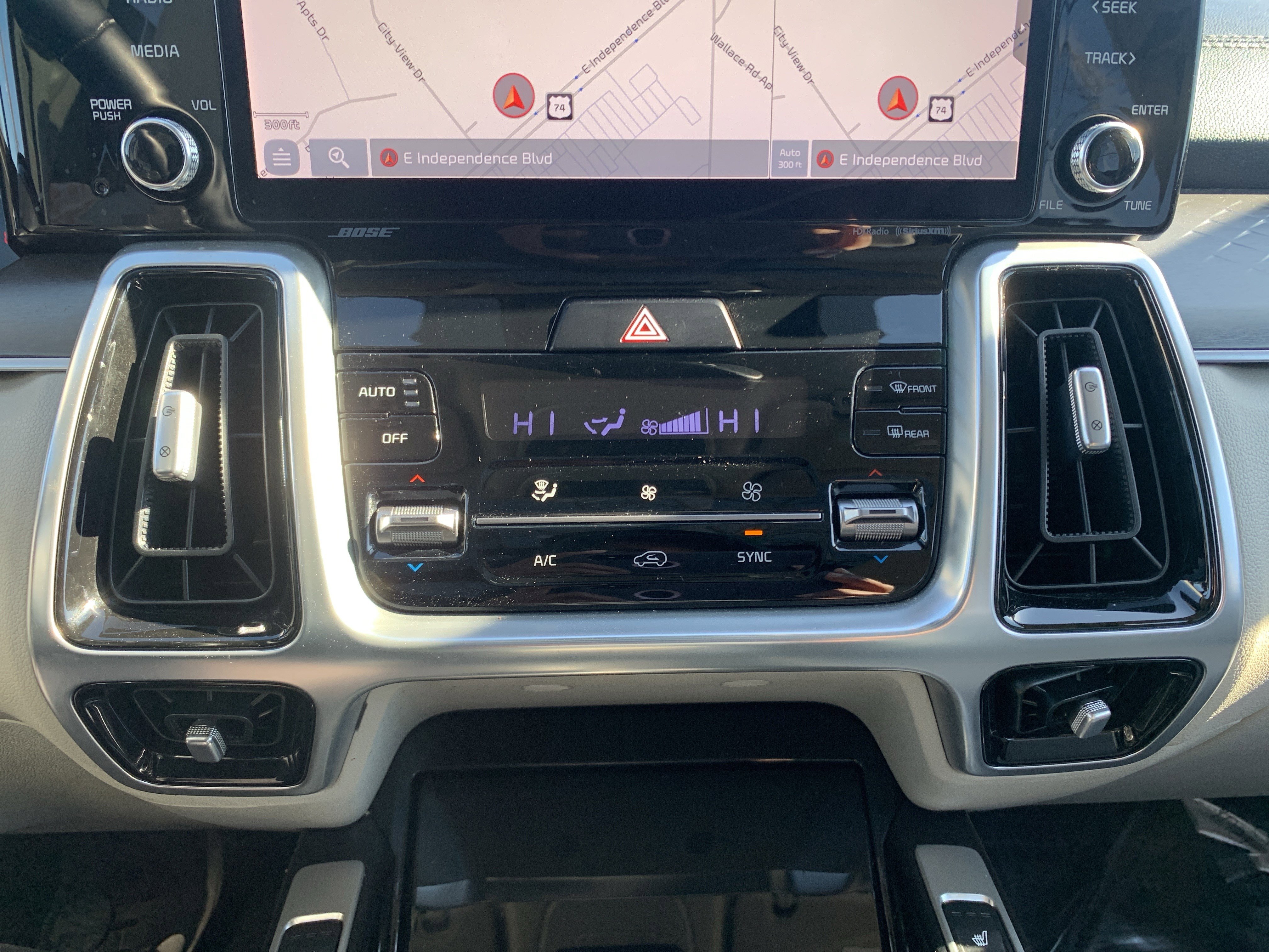 Used 2021 Kia Sorento SX image 29