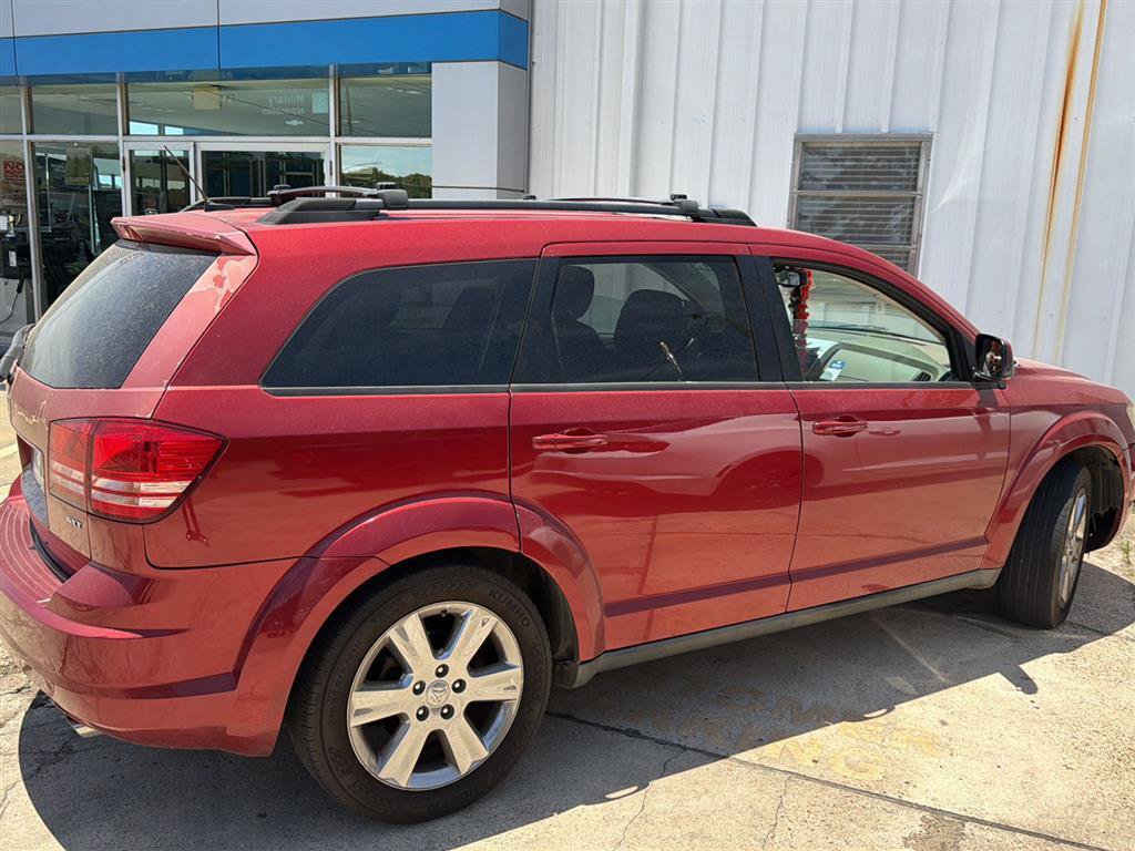 Used 2009 Dodge Journey SXT w/ Chrome Appearance Group FWD image 3