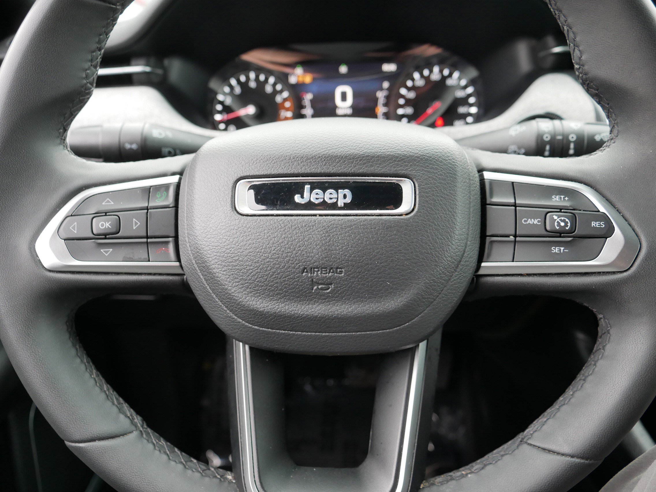 Certified 2024 Jeep Compass Latitude image 25