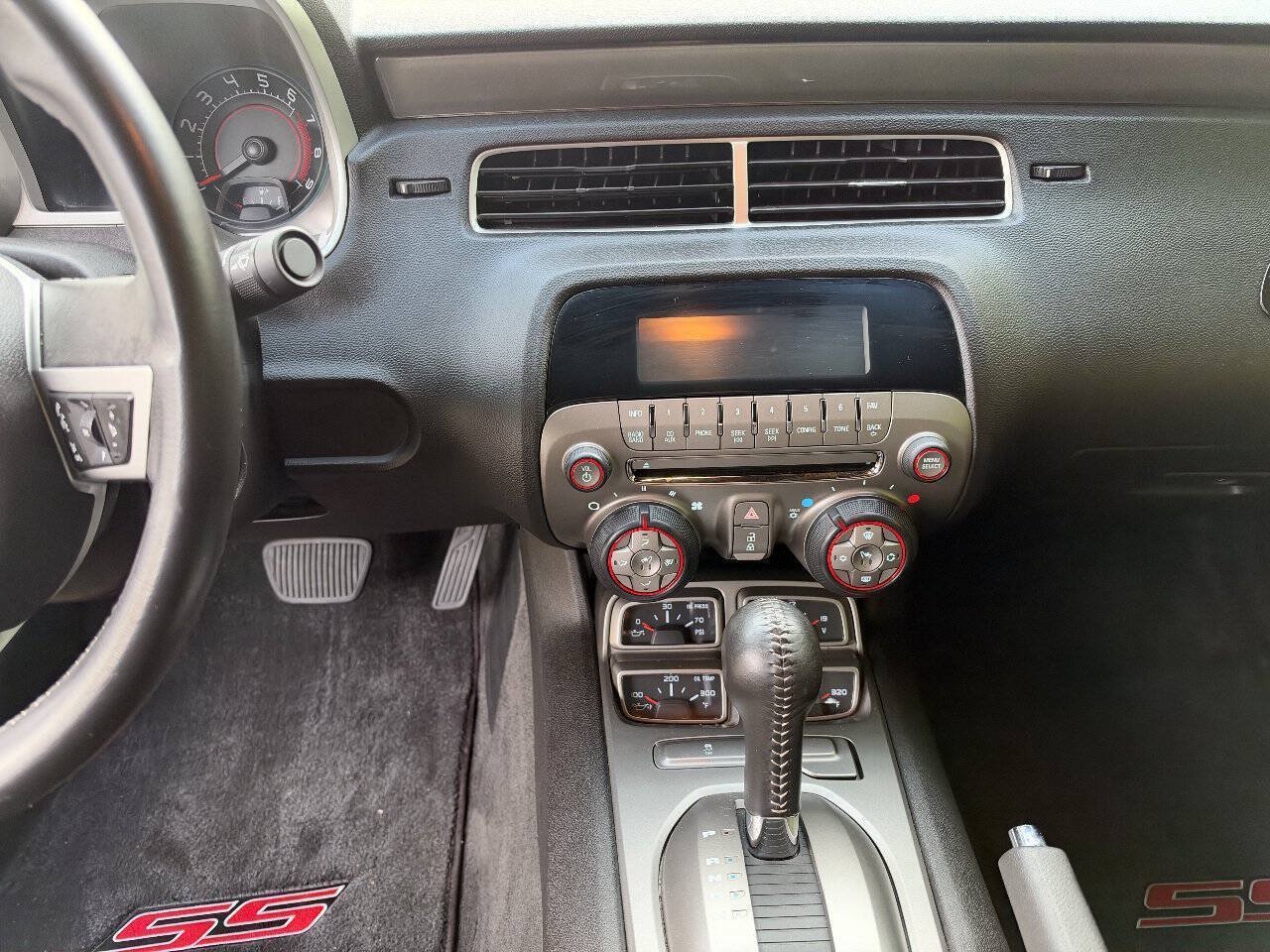 Used 2010 Chevrolet Camaro SS w/ LPO, Ground Effects Package RWD image 9