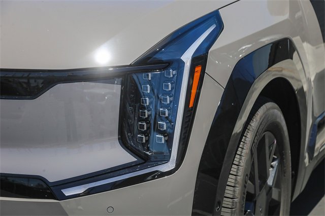 New 2026 Kia EV9 Land image 13