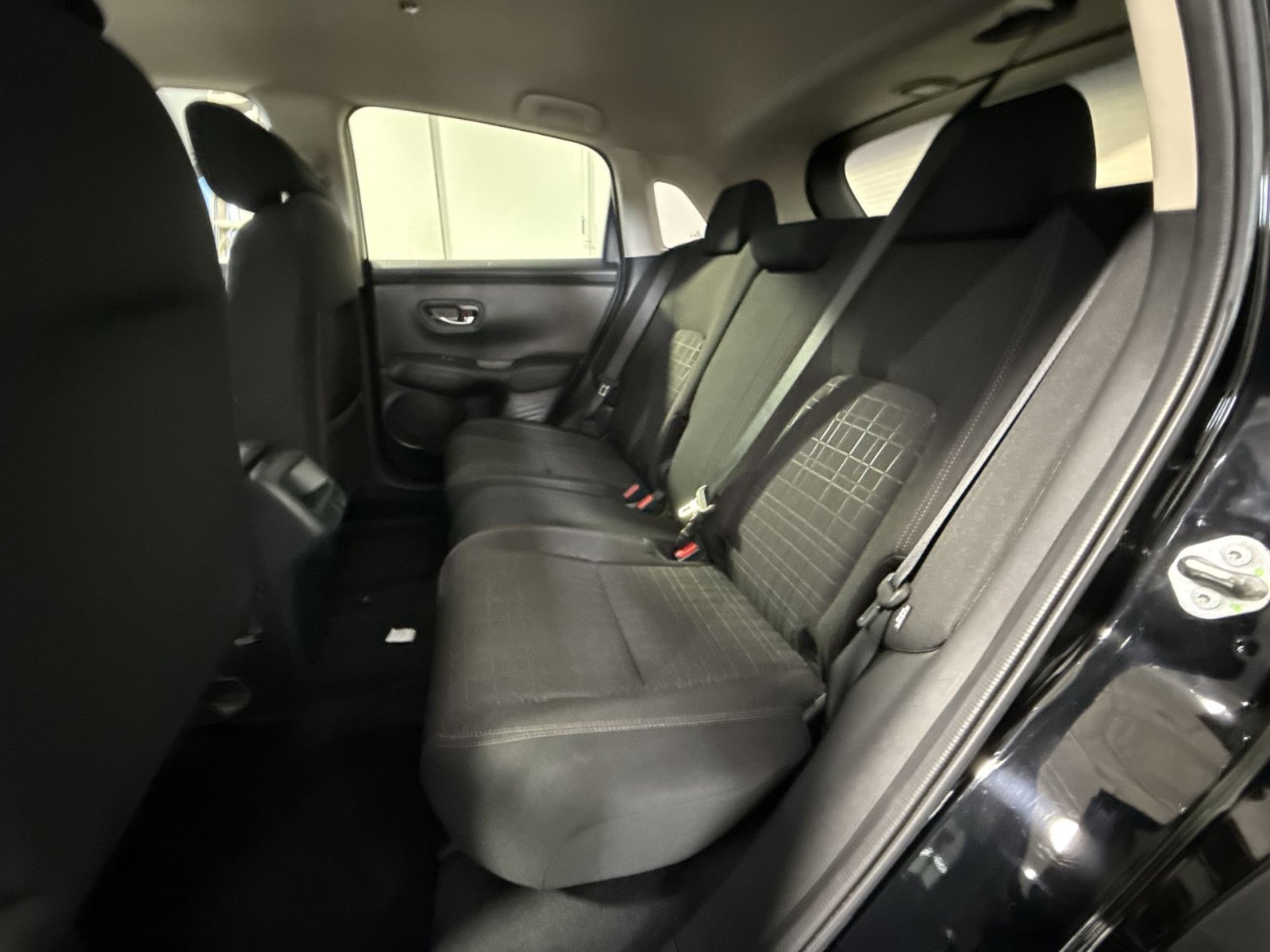 Used 2024 Honda HR-V LX image 25