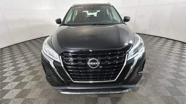 Used 2023 Nissan Kicks SV FWD image 7