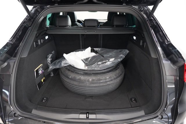 New 2025 Maserati Grecale GT image 30