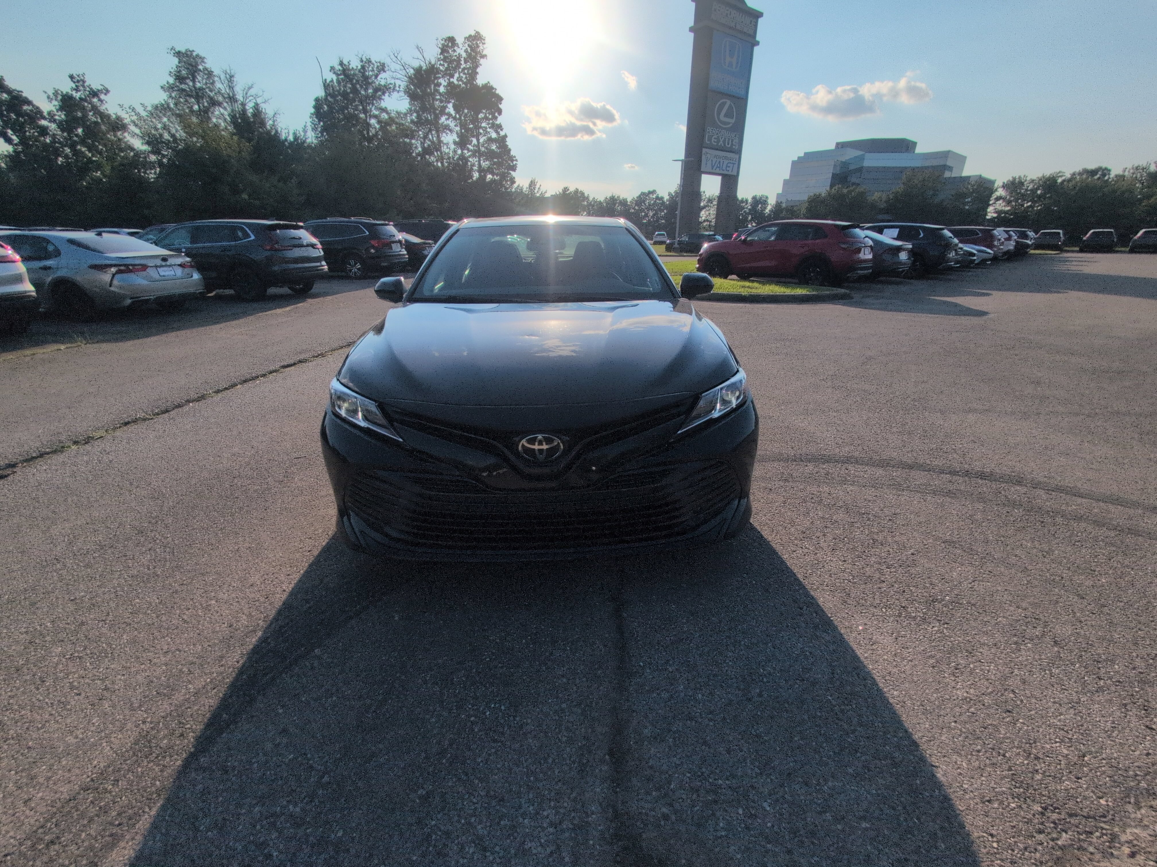 Used 2020 Toyota Camry LE w/ Convenience Package FWD image 13
