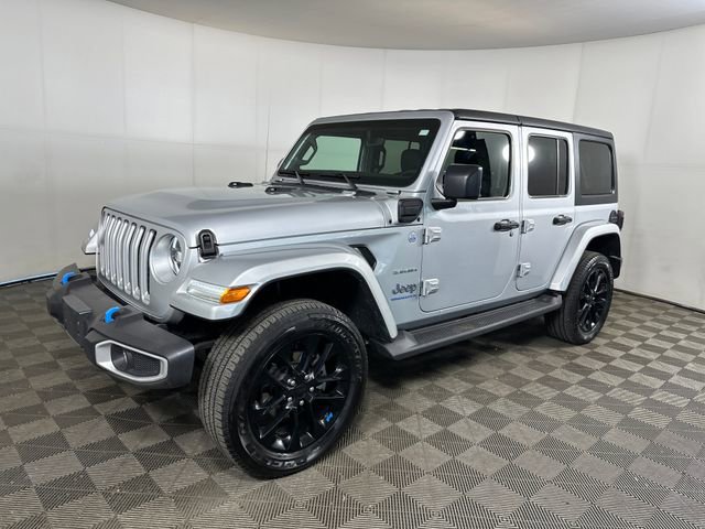 Used 2023 Jeep Wrangler Unlimited Sahara w/ Cold Weather Group AWD/4WD image 7