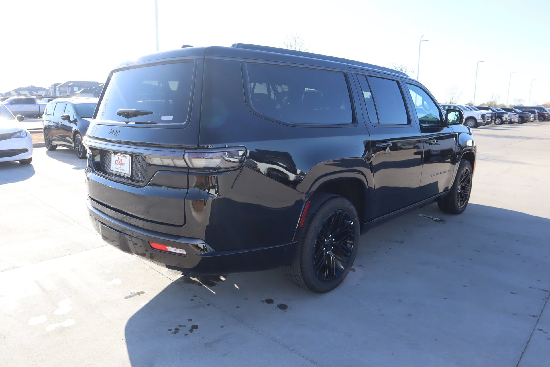 New 2026 Jeep Grand Wagoneer L Limited AWD/4WD image 24