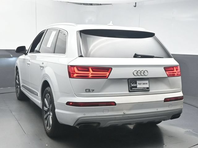 Used 2017 Audi Q7 3.0T Premium Plus w/ Premium Plus Package AWD/4WD image 6
