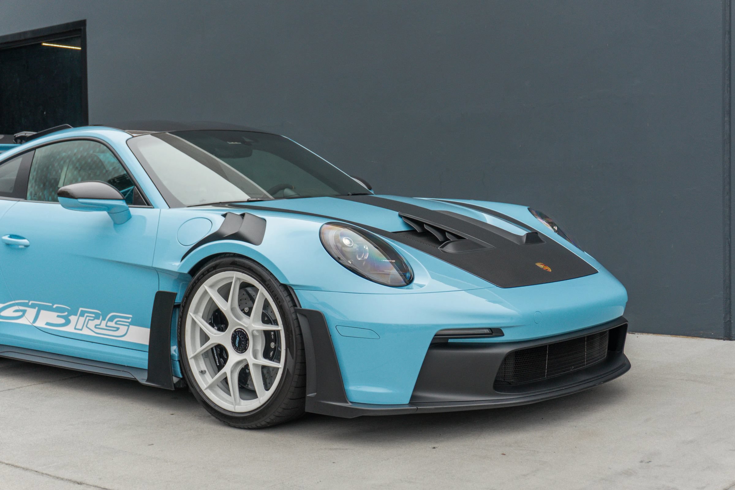 Used 2024 Porsche 911 GT3 RS RWD image 42